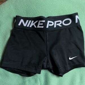 Girls Nike Pro shorts small